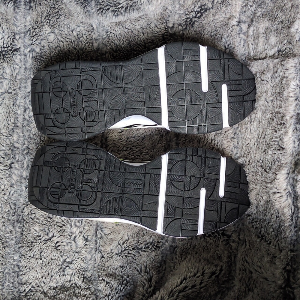 Nike Women's Air Max Interlock 'Phantom Black' Sz 7.5 - Picture 7 of 7